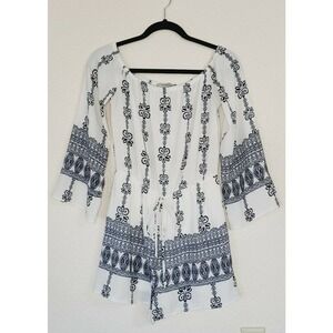 Papaya‎ Women's White & Navy Blue Paisley Print Long Sleeve Romper. Size S